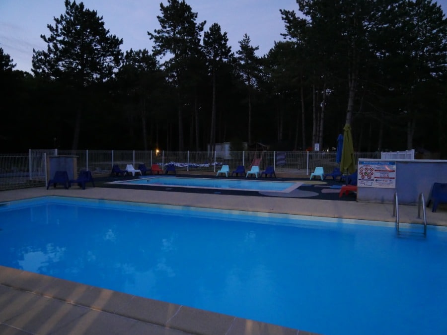 piscines2- camping le relais des hautes cotes – dijon- bourgogne -beaune- gevrey-chambertin